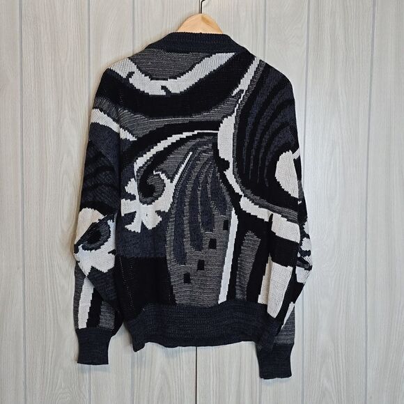 Sasson | Soft Abstract Sweater - Picture 3 of 7